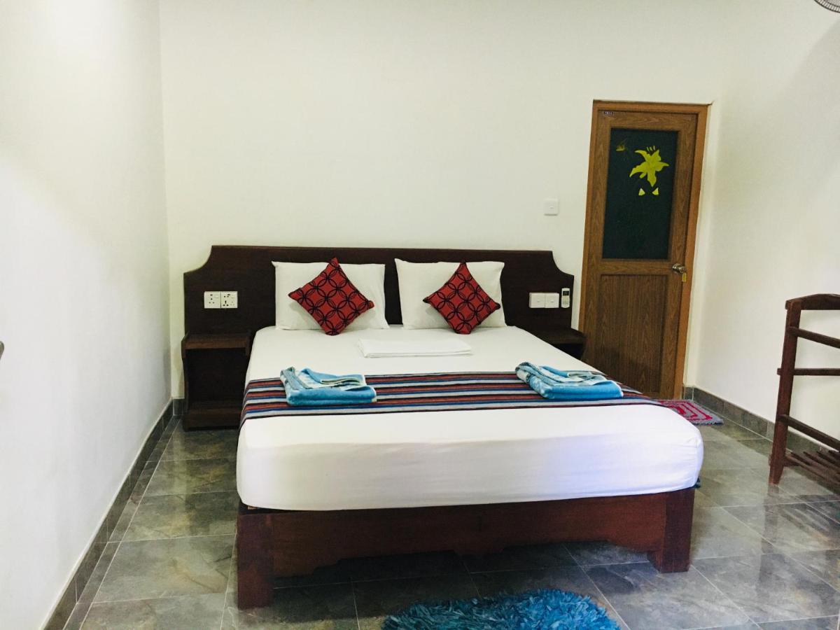 Gangadiya Lodge Sigiriya Bagian luar foto
