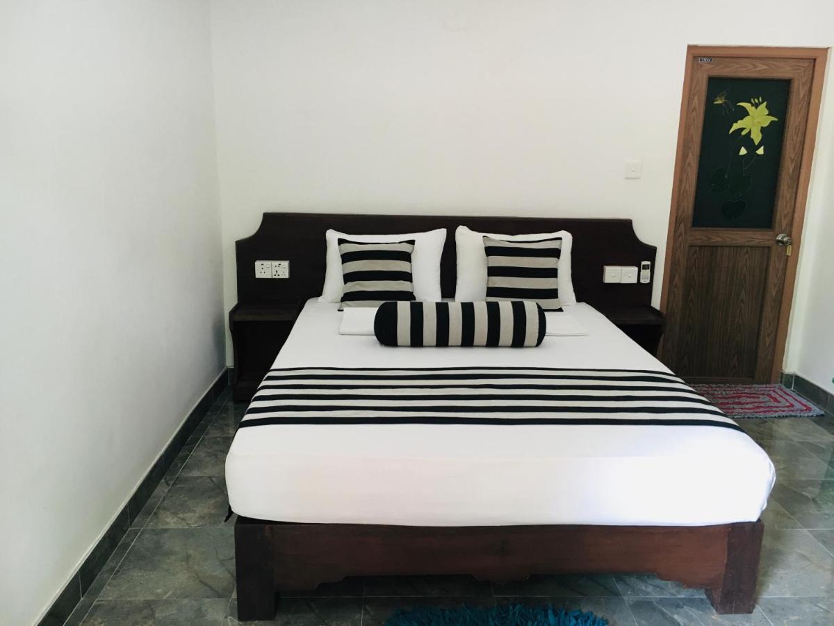 Gangadiya Lodge Sigiriya Bagian luar foto