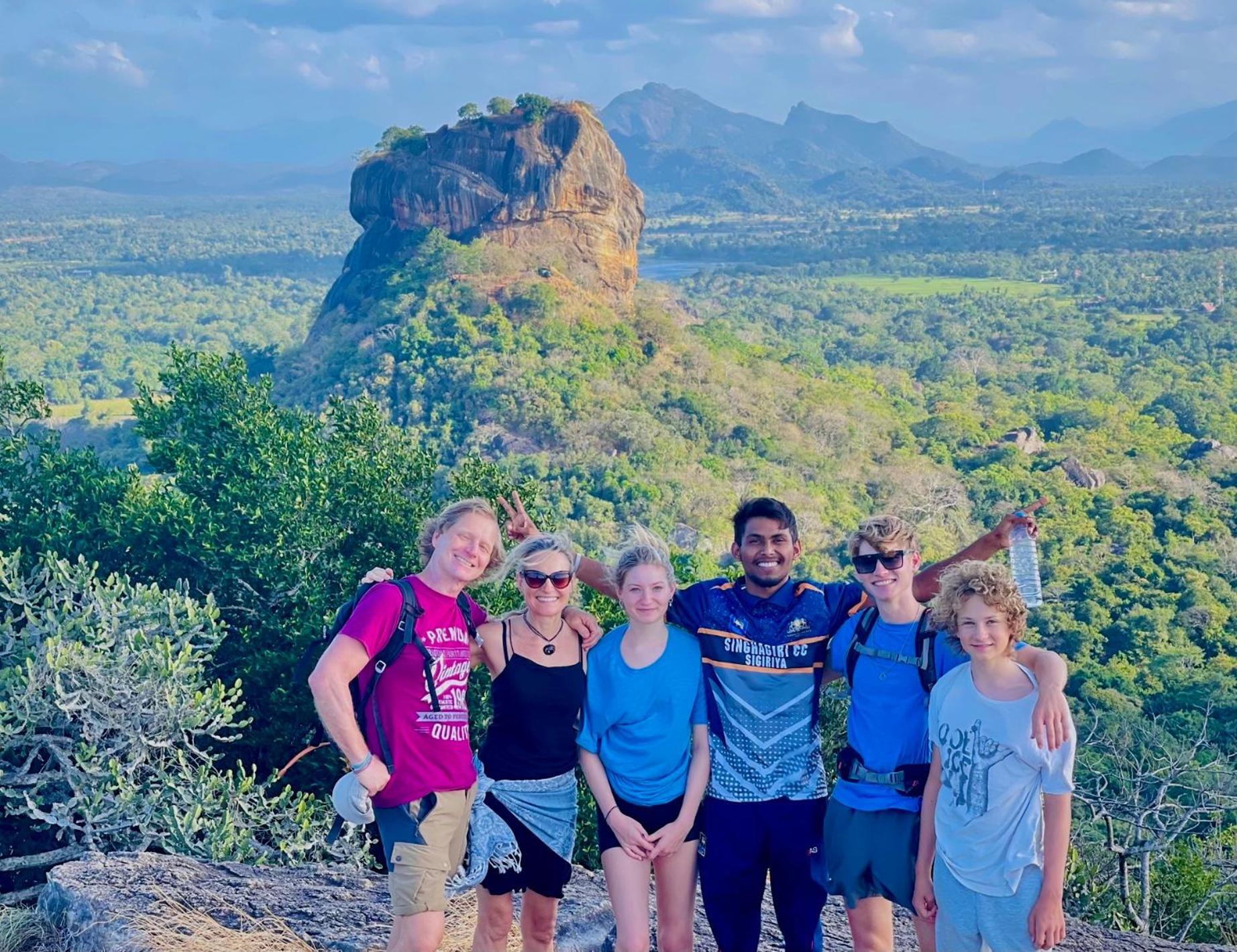 Gangadiya Lodge Sigiriya Bagian luar foto