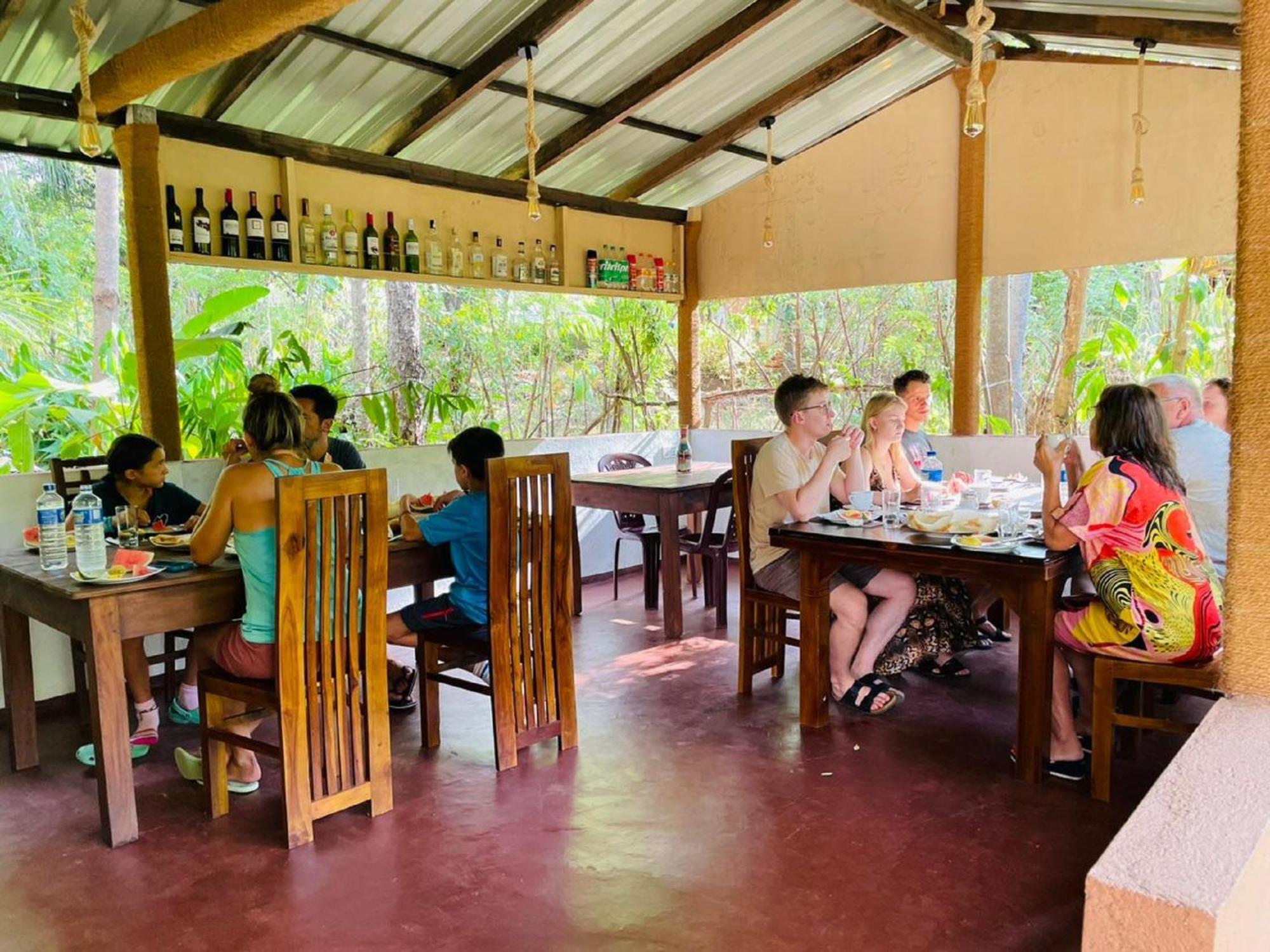 Gangadiya Lodge Sigiriya Bagian luar foto