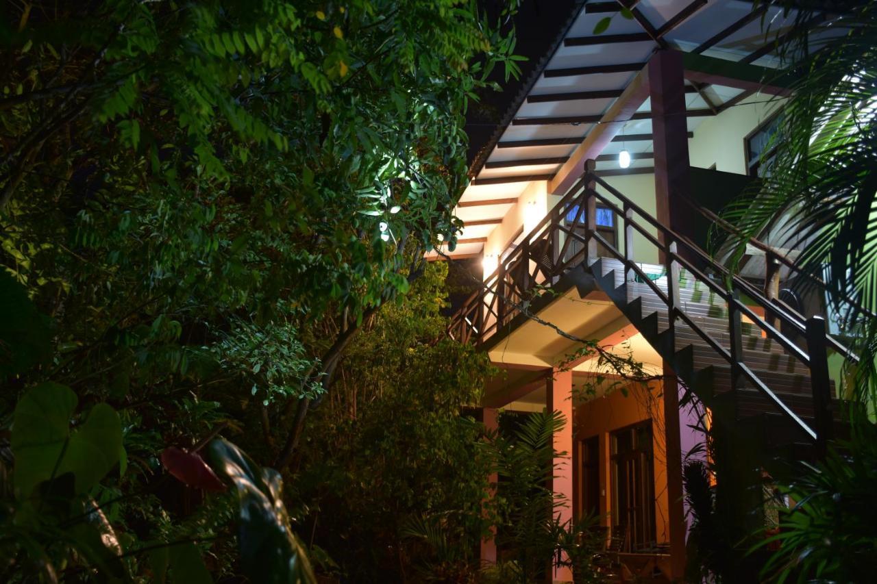 Gangadiya Lodge Sigiriya Bagian luar foto